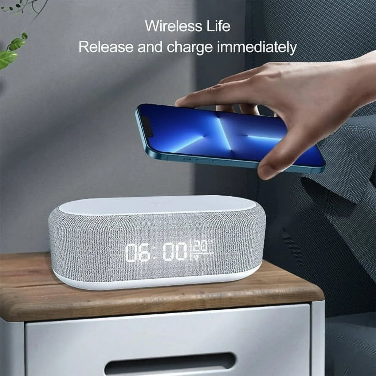 Digital Alarm Clock Wireless Charger,4 in 1 Wireless Charger with Digital Alarm Clock,Bedside with Fast Wireless Charging 15W,Dual Alarm for Heavy Sleepers,Usb Charger,Countdown Timer,Rgb Mode